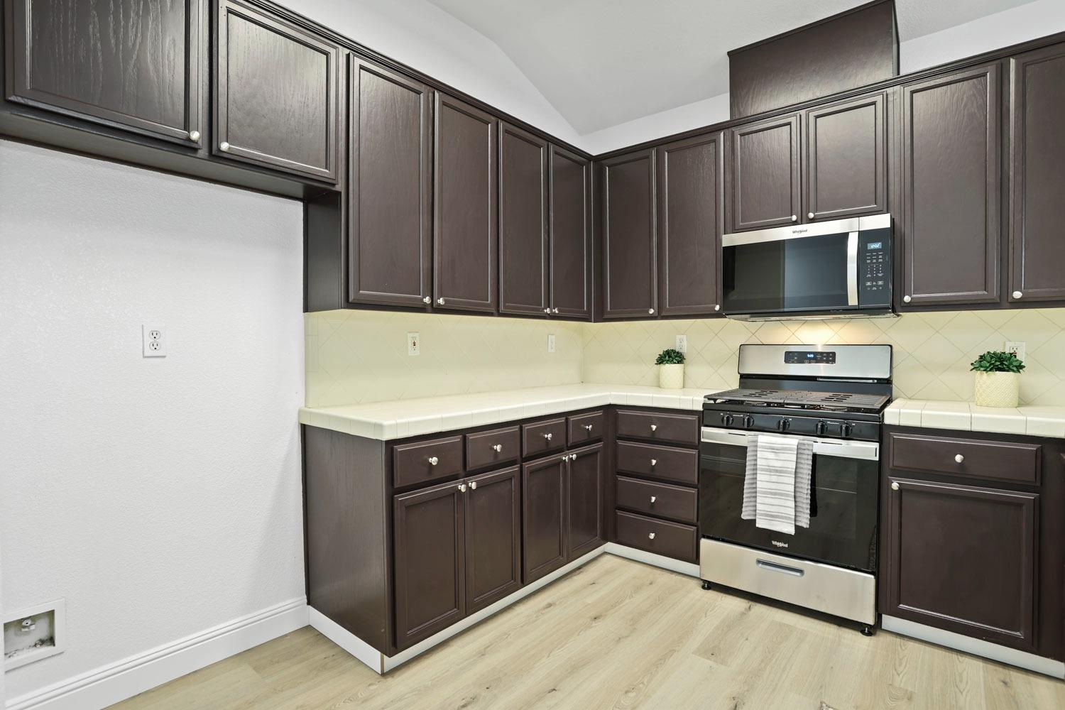 Detail Gallery Image 23 of 31 For 9511 Theresa Cir, Stockton,  CA 95209 - 3 Beds | 2 Baths