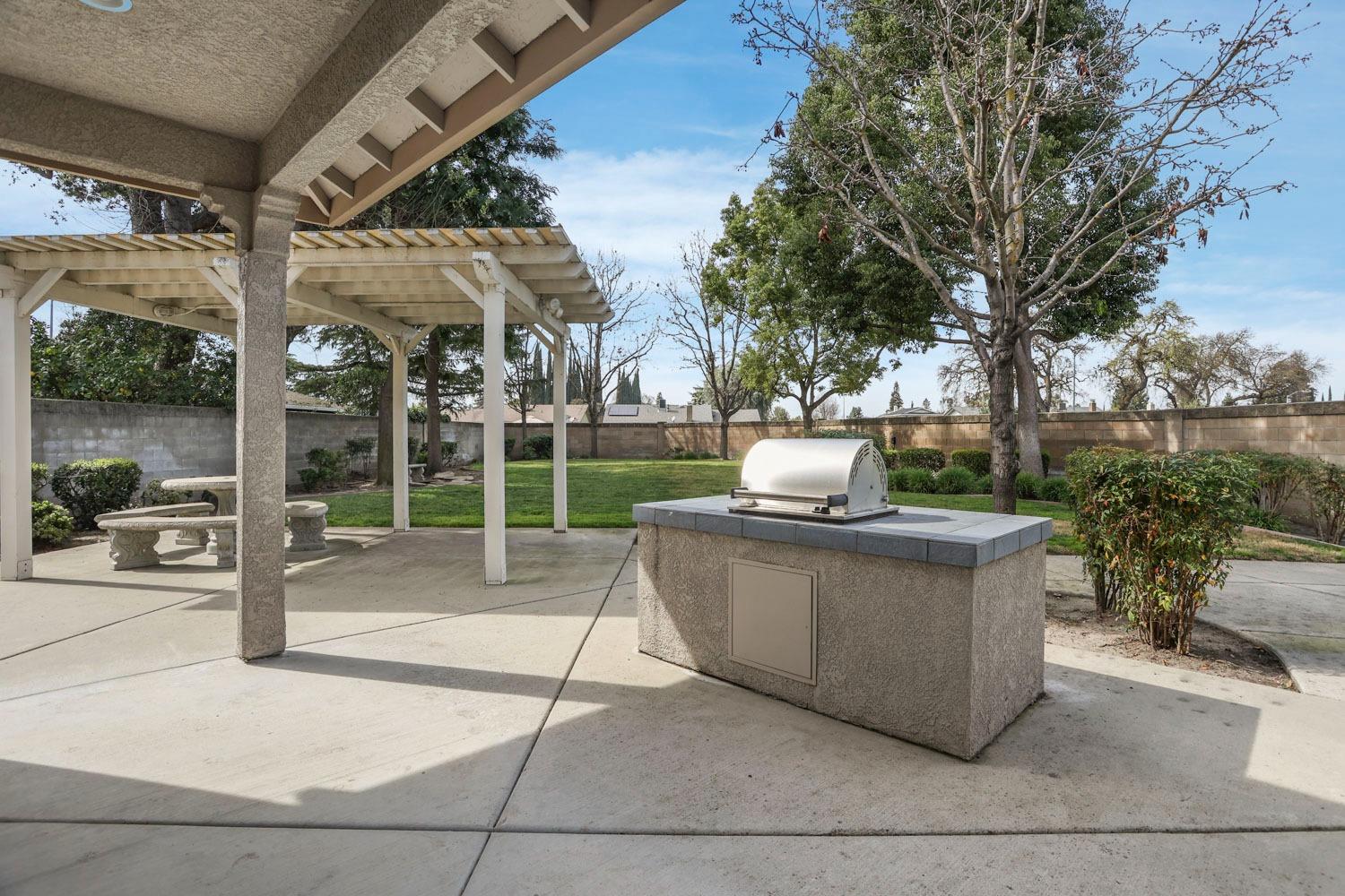 Detail Gallery Image 30 of 31 For 9511 Theresa Cir, Stockton,  CA 95209 - 3 Beds | 2 Baths