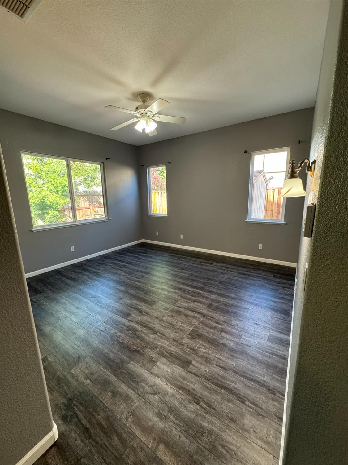 Detail Gallery Image 25 of 40 For 5533 Hennessey Dr, Stockton,  CA 95219 - 3 Beds | 2 Baths