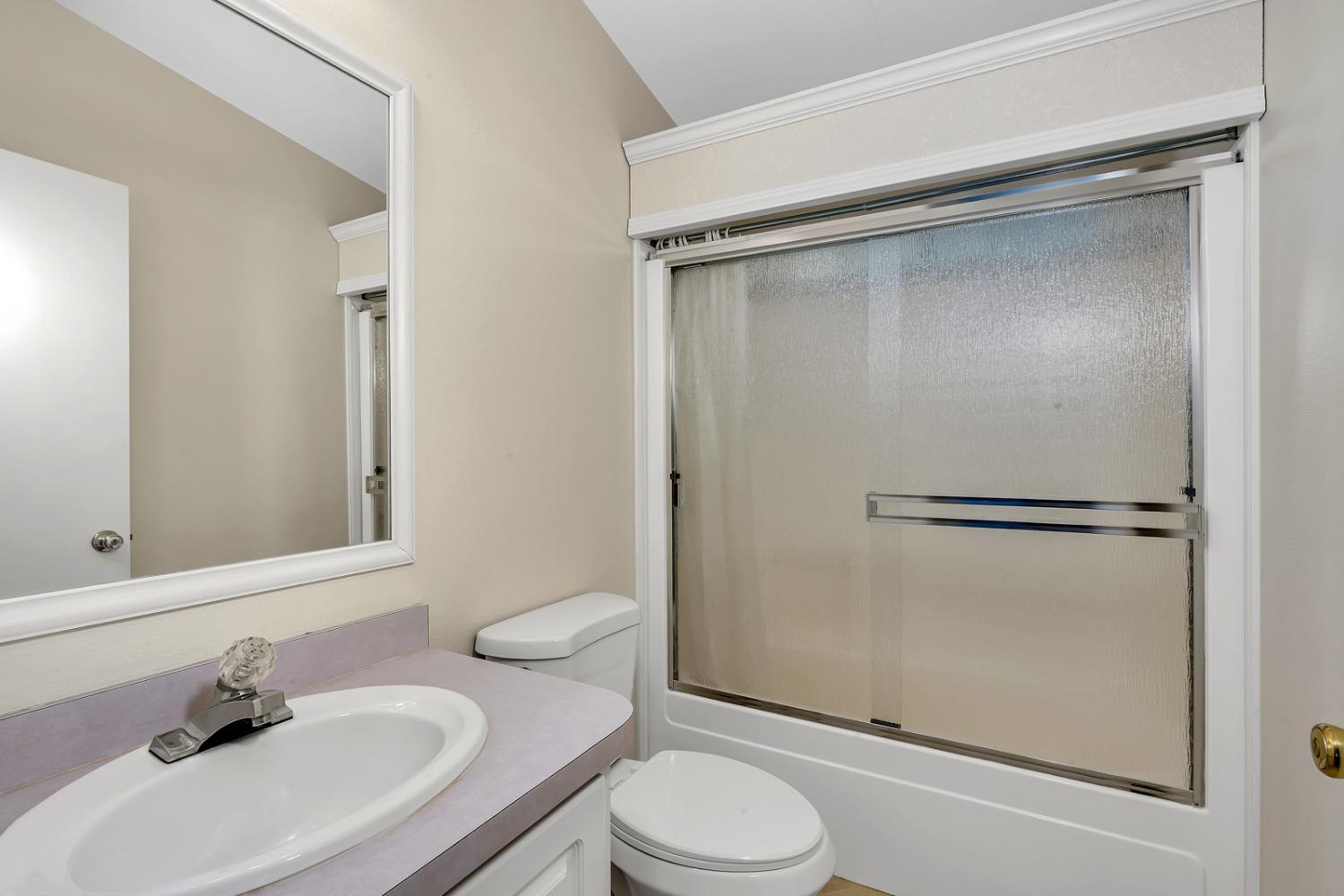 Detail Gallery Image 16 of 23 For 2240 Golden Oak Lane, Merced,  CA 95341 - 2 Beds | 2 Baths