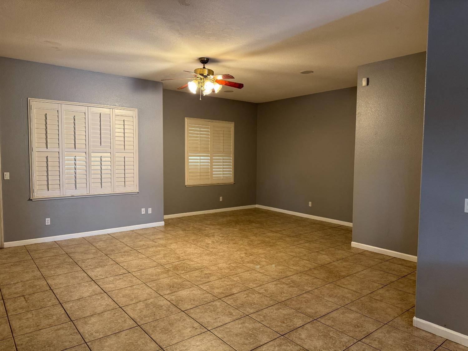 Detail Gallery Image 15 of 40 For 5533 Hennessey Dr, Stockton,  CA 95219 - 3 Beds | 2 Baths