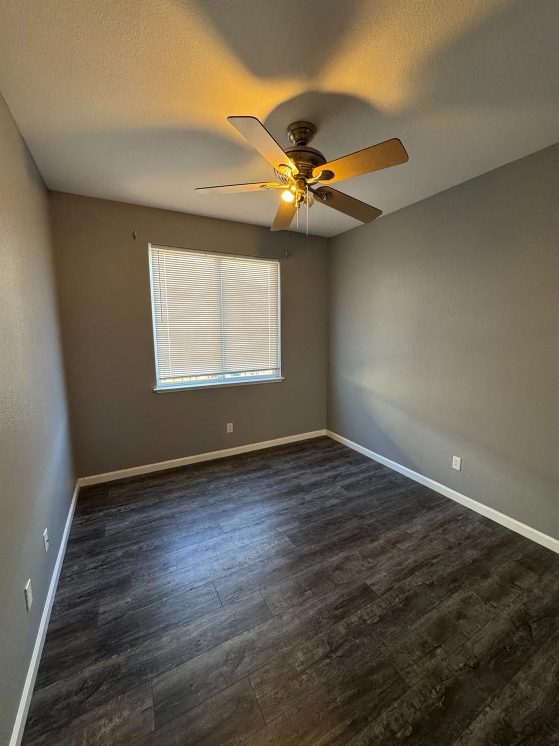 Detail Gallery Image 21 of 40 For 5533 Hennessey Dr, Stockton,  CA 95219 - 3 Beds | 2 Baths