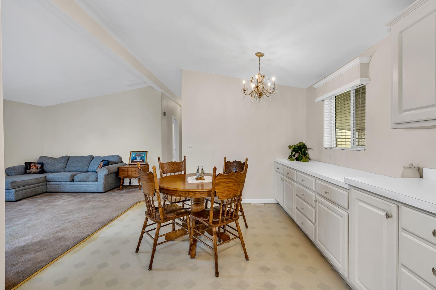 Detail Gallery Image 14 of 23 For 2240 Golden Oak Lane, Merced,  CA 95341 - 2 Beds | 2 Baths