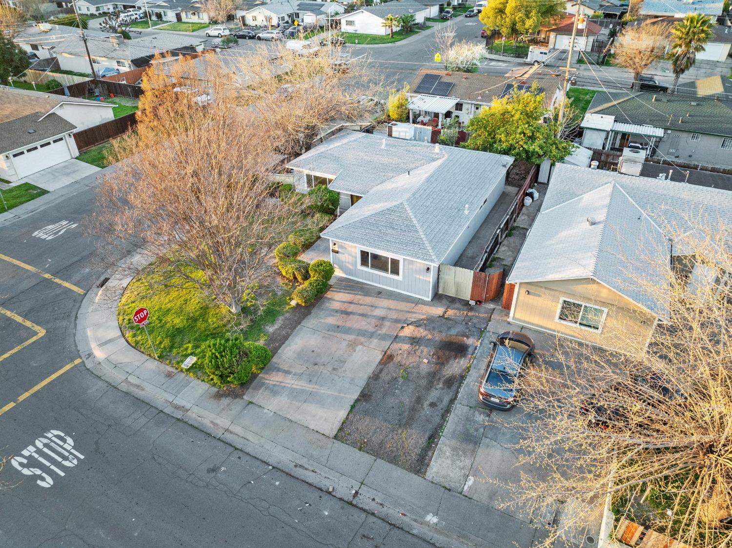 Fairbanks Avenue, Sacramento, California image 36