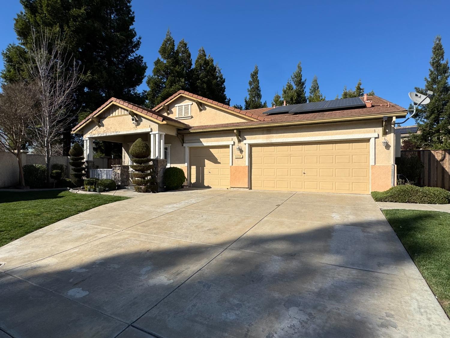 Detail Gallery Image 5 of 40 For 5533 Hennessey Dr, Stockton,  CA 95219 - 3 Beds | 2 Baths