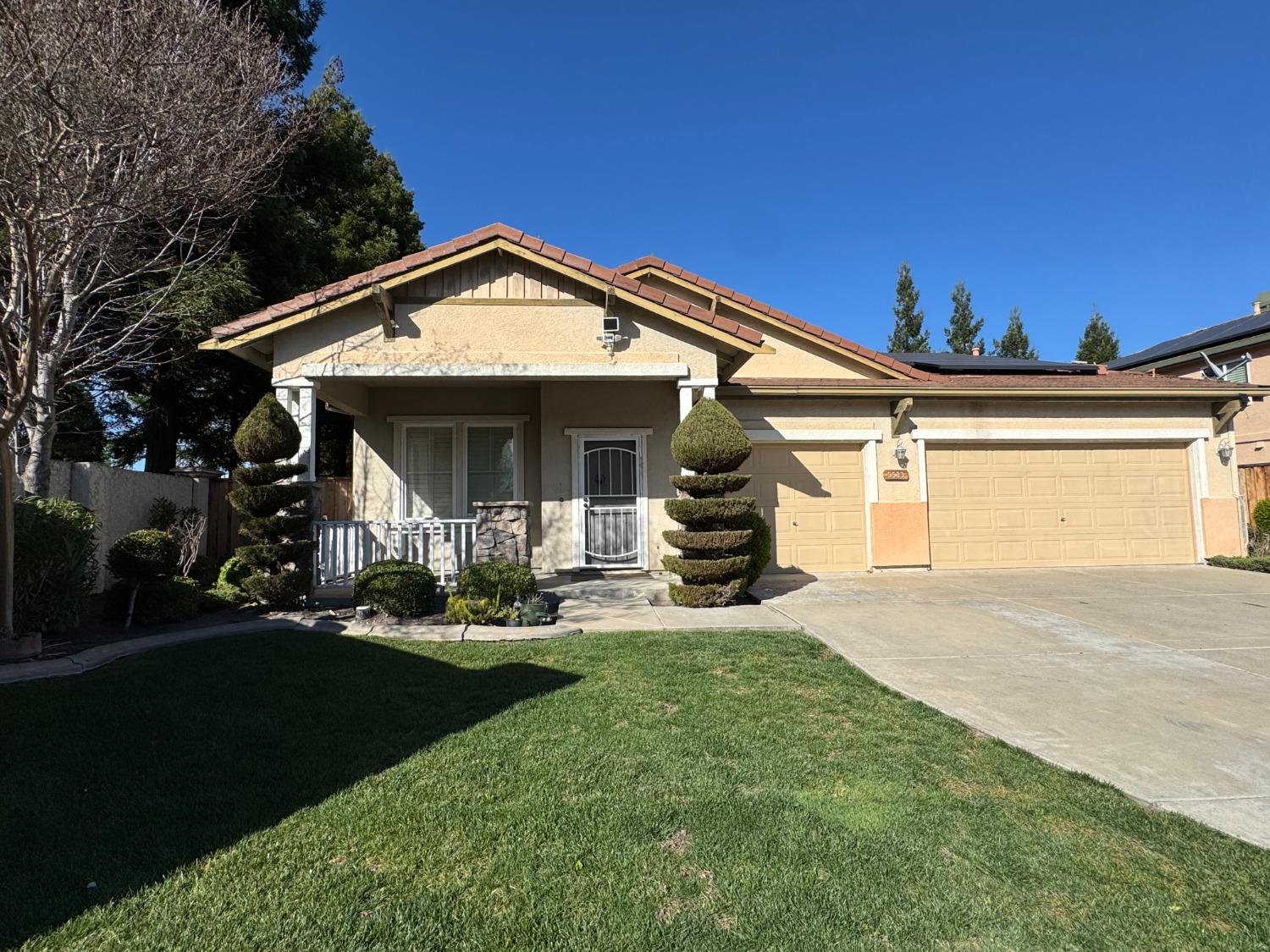 Detail Gallery Image 2 of 40 For 5533 Hennessey Dr, Stockton,  CA 95219 - 3 Beds | 2 Baths