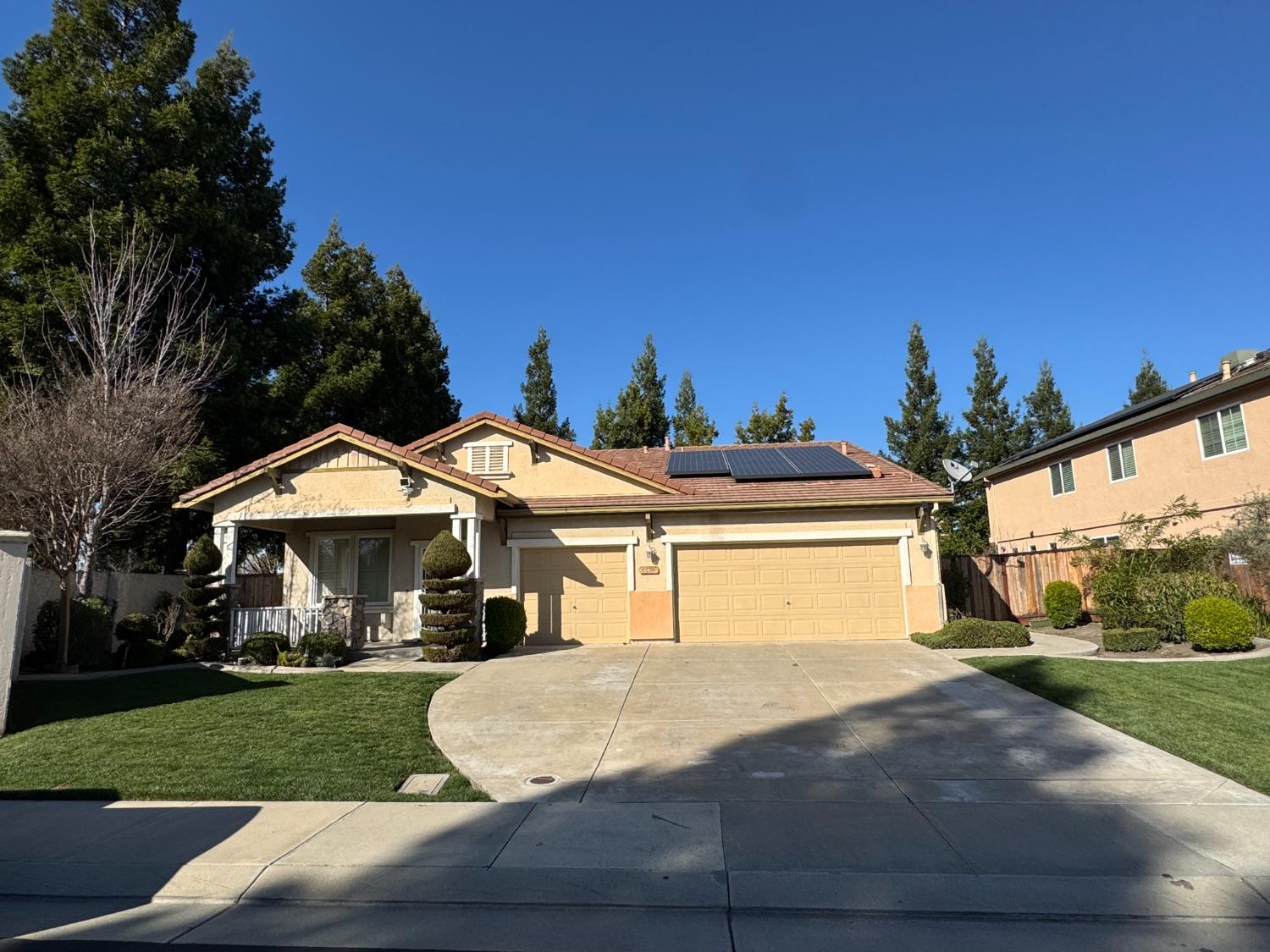 Detail Gallery Image 1 of 40 For 5533 Hennessey Dr, Stockton,  CA 95219 - 3 Beds | 2 Baths