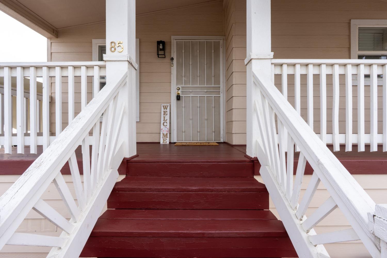 Detail Gallery Image 3 of 23 For 2240 Golden Oak Lane, Merced,  CA 95341 - 2 Beds | 2 Baths