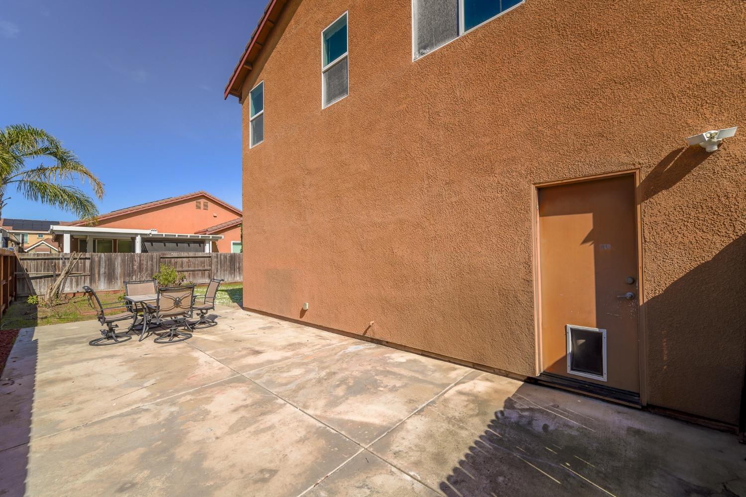 Detail Gallery Image 46 of 51 For 1143 Laureto St, Manteca,  CA 95336 - 4 Beds | 2/1 Baths