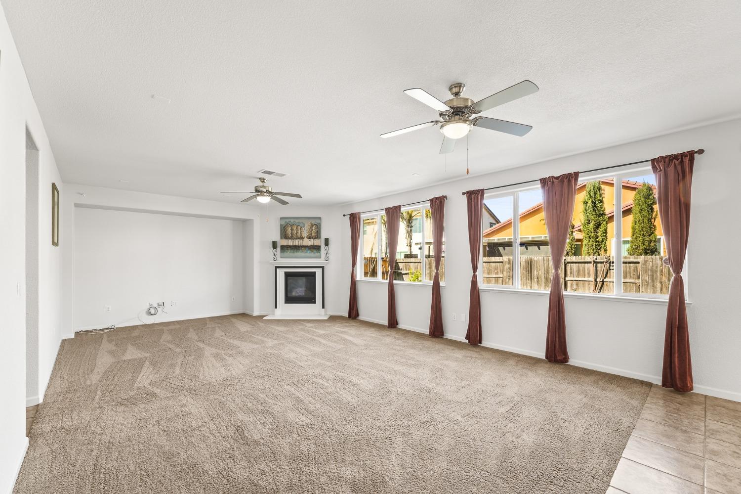 Detail Gallery Image 17 of 51 For 1143 Laureto St, Manteca,  CA 95336 - 4 Beds | 2/1 Baths