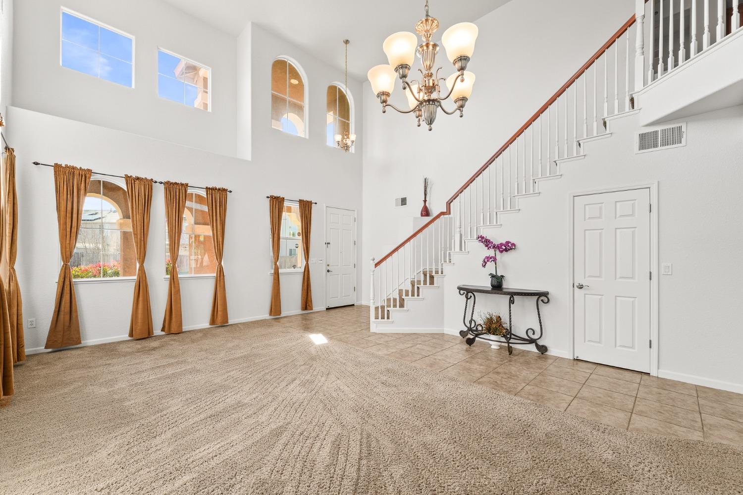Detail Gallery Image 11 of 51 For 1143 Laureto St, Manteca,  CA 95336 - 4 Beds | 2/1 Baths