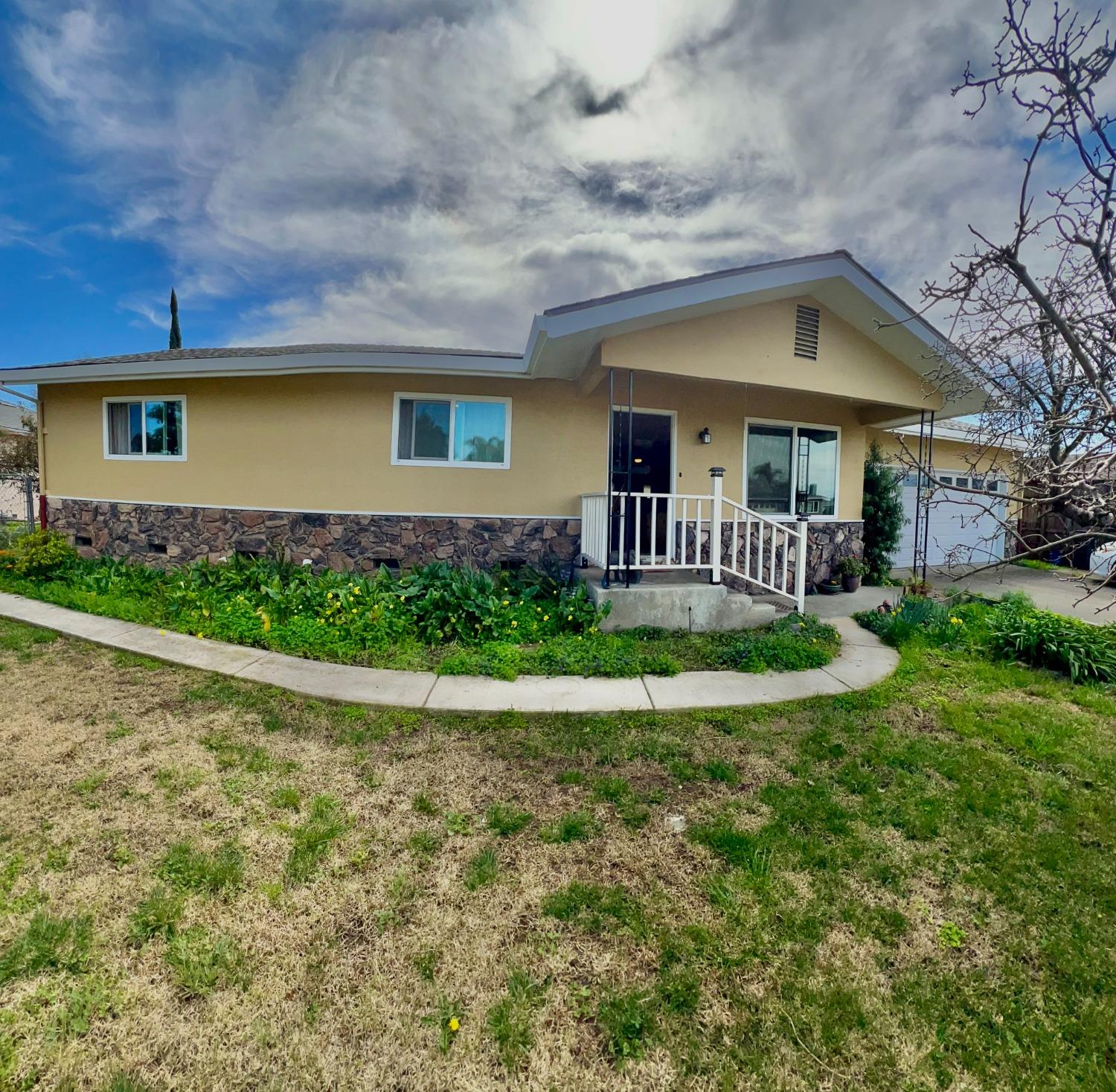 Detail Gallery Image 3 of 29 For 4650 Dahlia Dr, Stockton,  CA 95212 - 3 Beds | 2 Baths