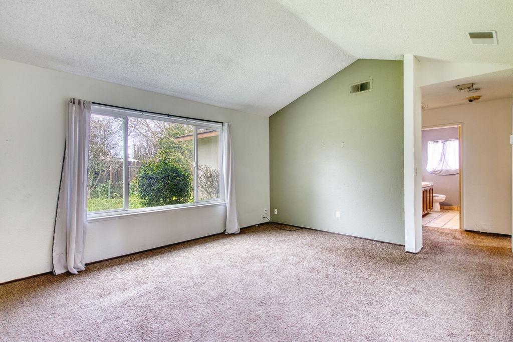 Detail Gallery Image 4 of 29 For 3353 Joshua Way, Modesto,  CA 95355 - 3 Beds | 2 Baths