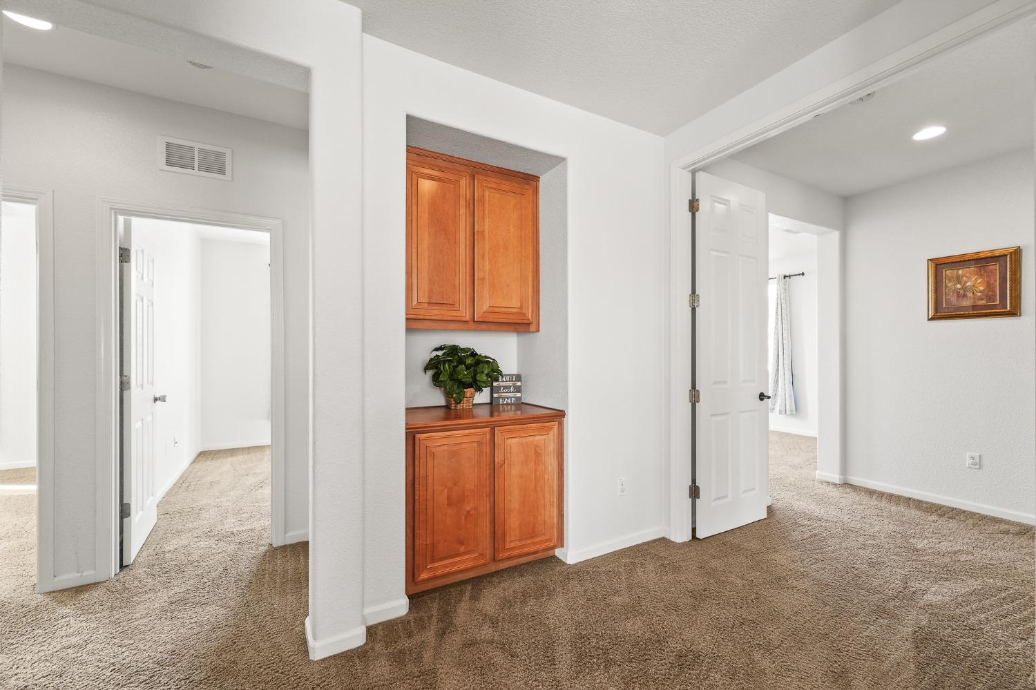 Detail Gallery Image 25 of 51 For 1143 Laureto St, Manteca,  CA 95336 - 4 Beds | 2/1 Baths