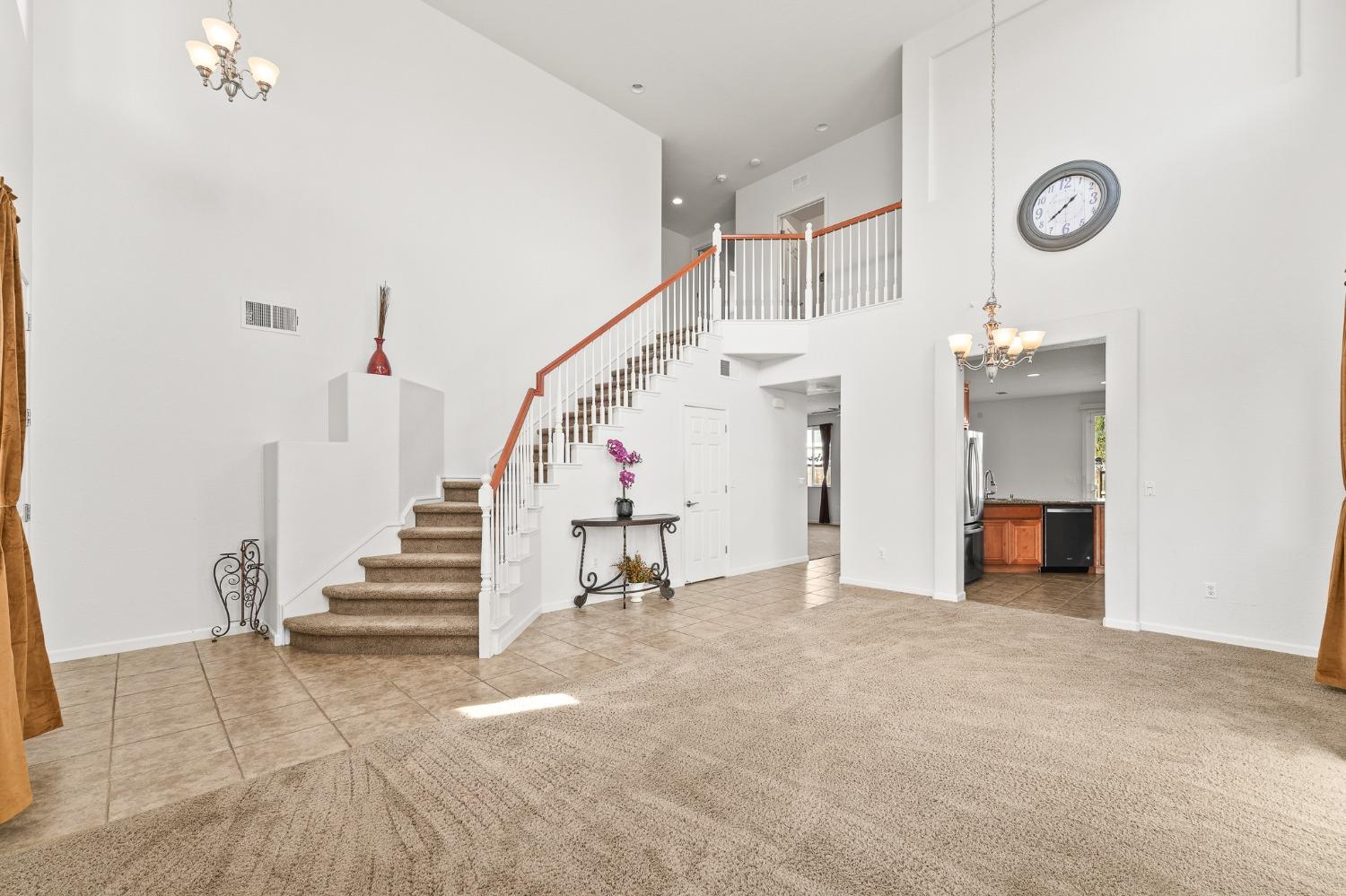 Detail Gallery Image 9 of 51 For 1143 Laureto St, Manteca,  CA 95336 - 4 Beds | 2/1 Baths