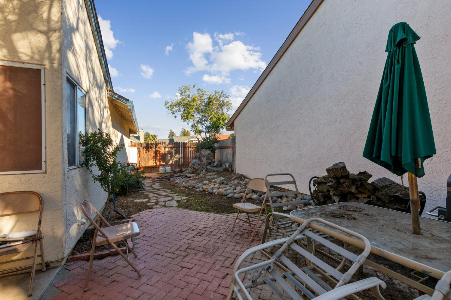 Willys Court, Sacramento, California image 21