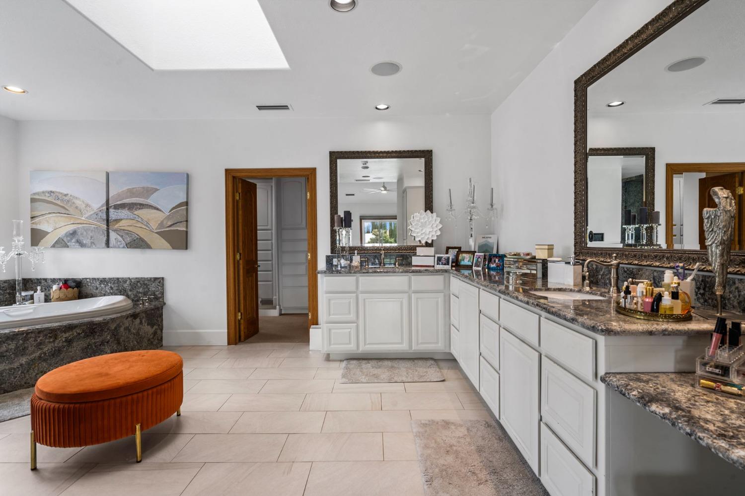 Detail Gallery Image 60 of 87 For 6301 Saint Andrews Dr, Stockton,  CA 95219 - 5 Beds | 5/2 Baths