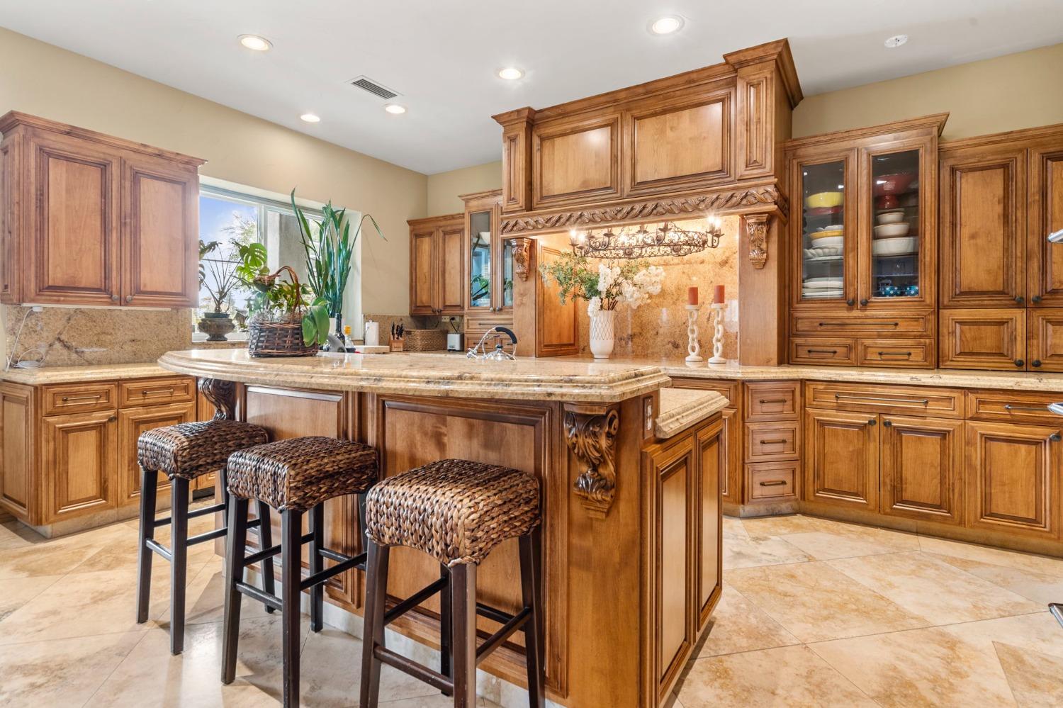 Detail Gallery Image 28 of 87 For 6301 Saint Andrews Dr, Stockton,  CA 95219 - 5 Beds | 5/2 Baths
