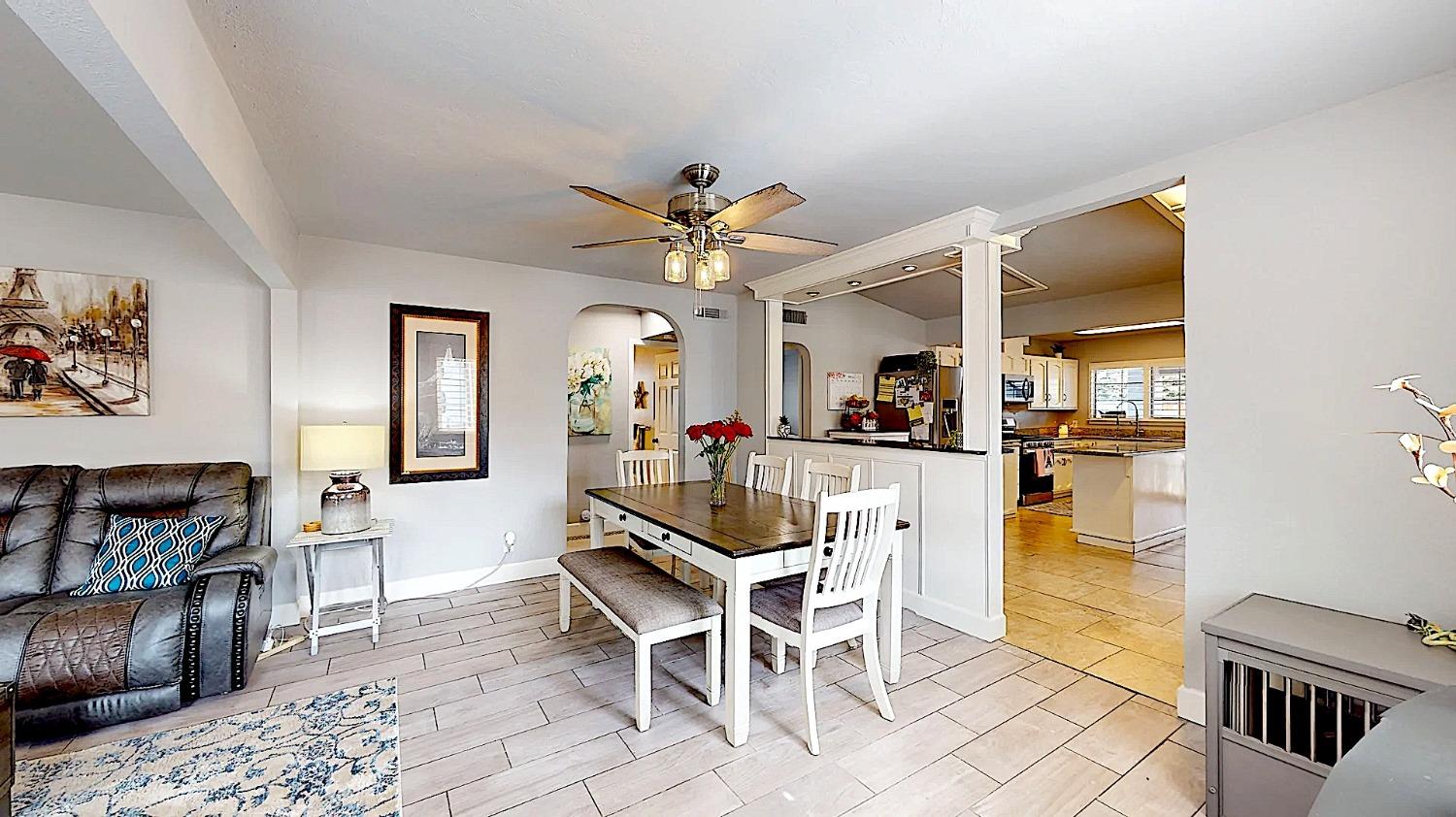 Detail Gallery Image 22 of 77 For 204 N Santa Ana Ave, Modesto,  CA 95354 - 5 Beds | 3 Baths