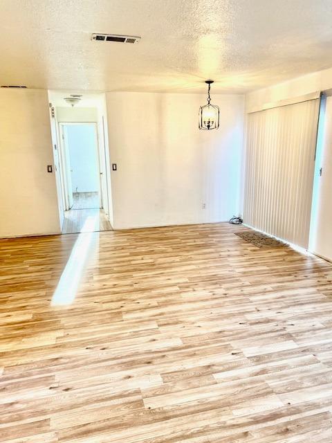 Detail Gallery Image 5 of 21 For 9019 Fox Creek Dr, Stockton,  CA 95210 - 2 Beds | 2 Baths