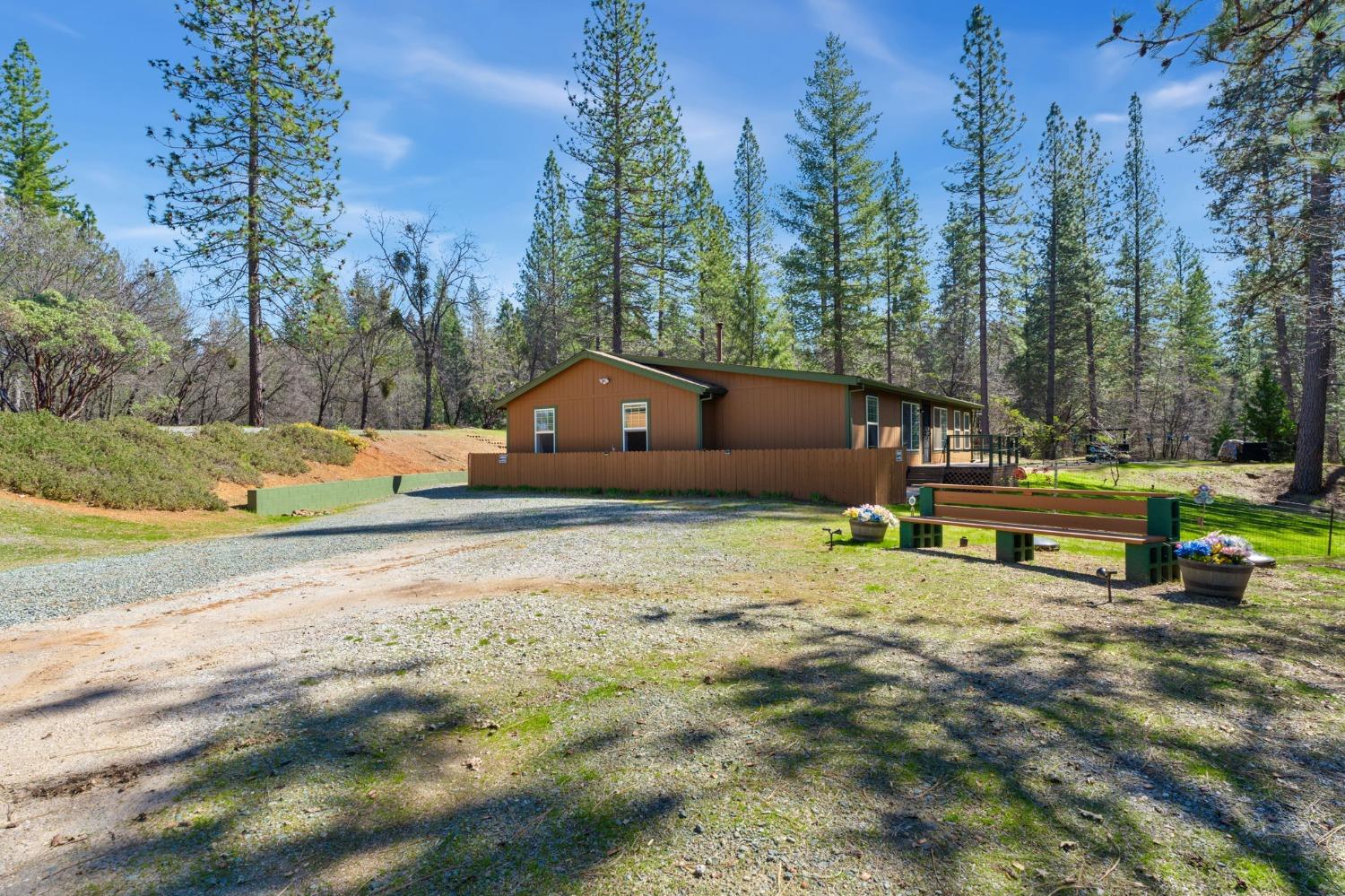 Detail Gallery Image 4 of 46 For 3830 Dogwood Pass Rd, Mokelumne Hill,  CA 95245 - 4 Beds | 4 Baths