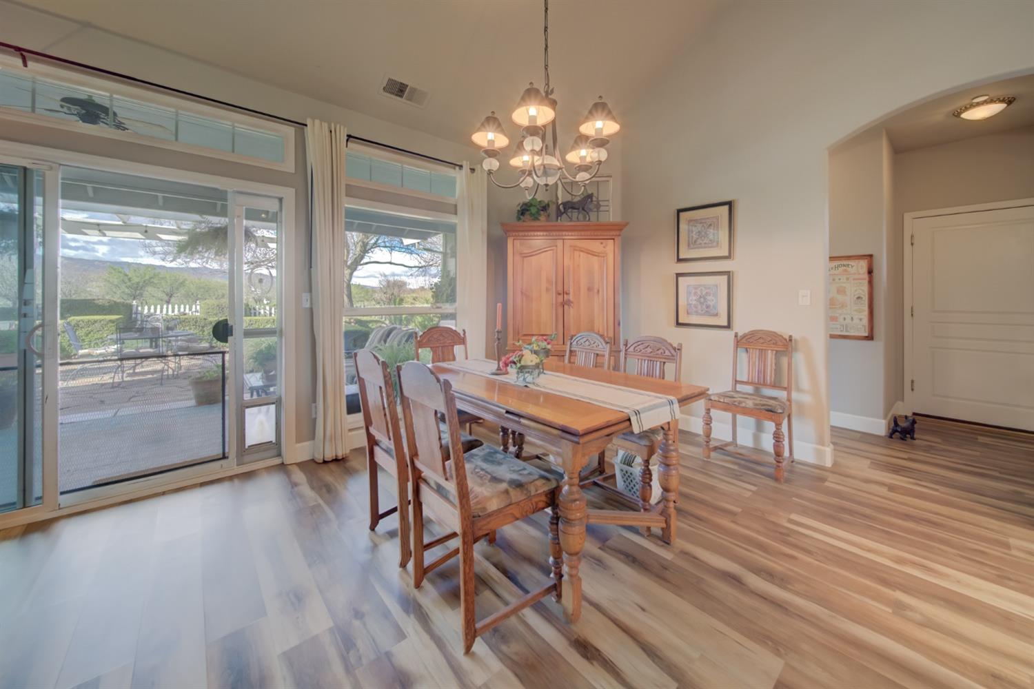 Detail Gallery Image 32 of 50 For 18240 County Road 86, Esparto,  CA 95627 - 3 Beds | 2/1 Baths