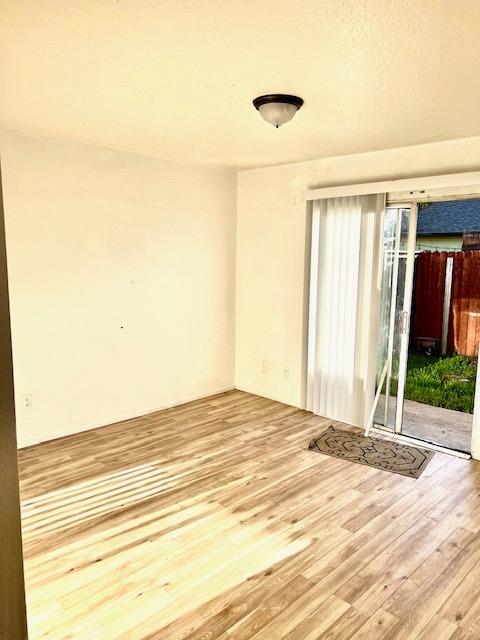 Detail Gallery Image 12 of 21 For 9019 Fox Creek Dr, Stockton,  CA 95210 - 2 Beds | 2 Baths