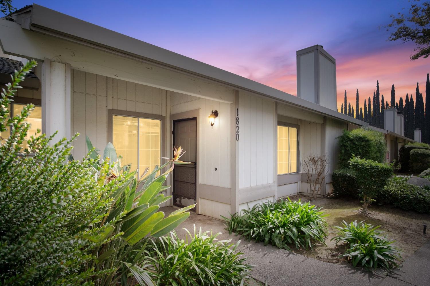 Detail Gallery Image 1 of 1 For 1820 Merced Ave, Merced,  CA 95341 - 3 Beds | 2 Baths