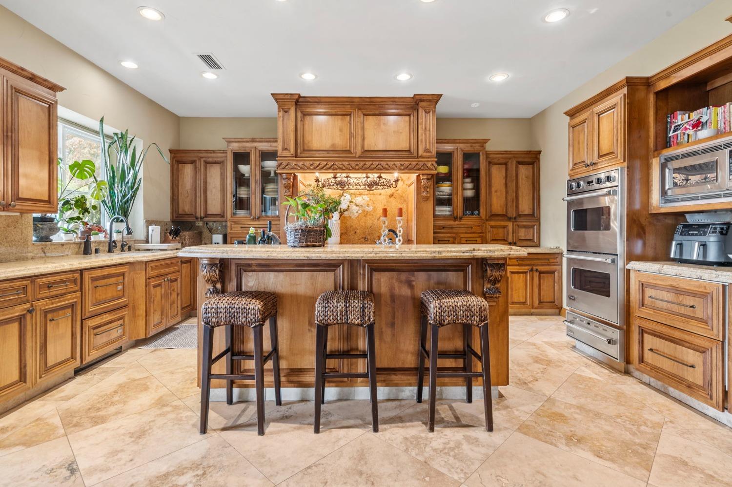 Detail Gallery Image 22 of 87 For 6301 Saint Andrews Dr, Stockton,  CA 95219 - 5 Beds | 5/2 Baths