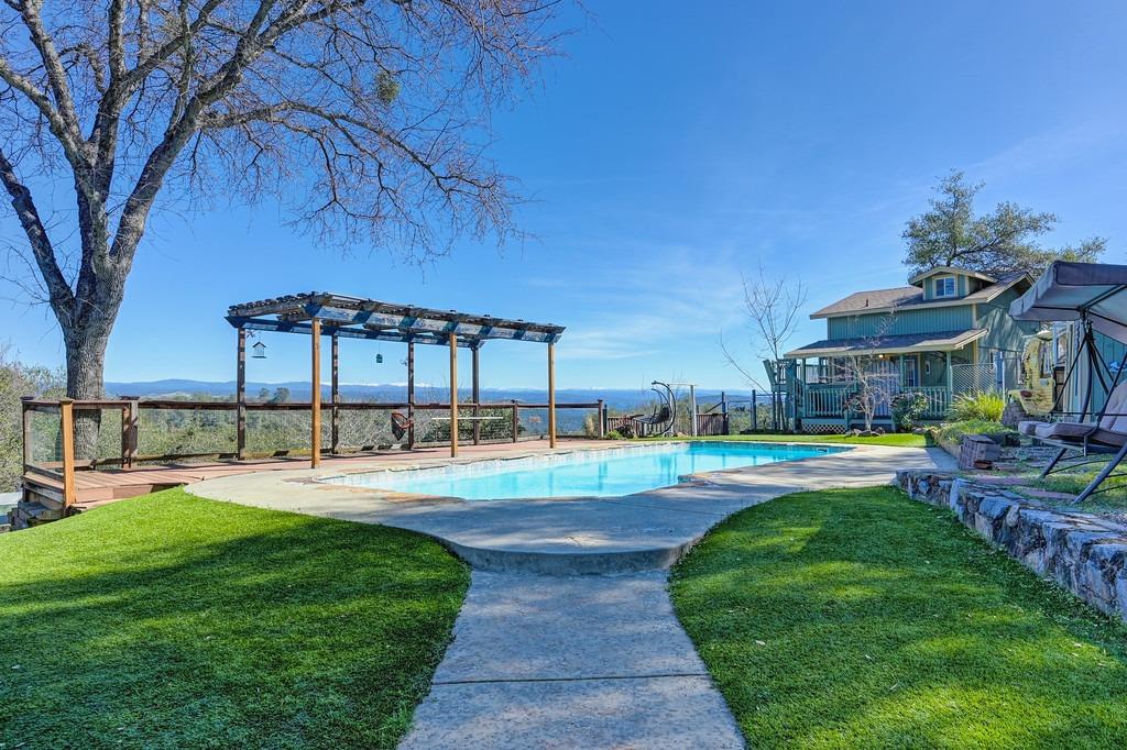 Detail Gallery Image 3 of 96 For 5240 Salmon Falls Rd, Pilot Hill,  CA 95664 - 2 Beds | 2 Baths