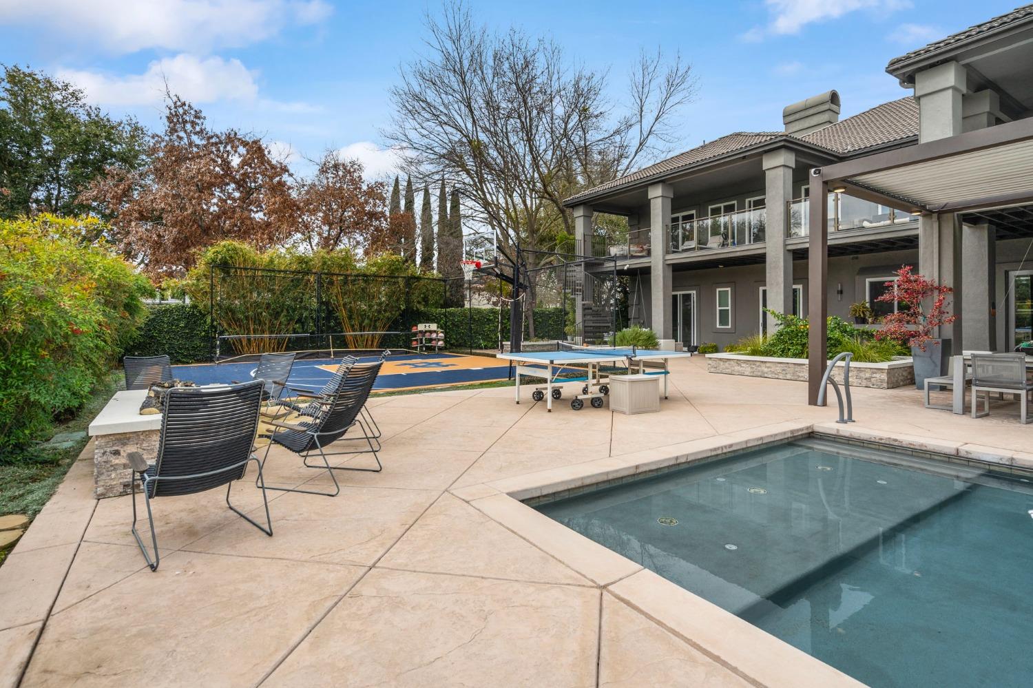 Detail Gallery Image 74 of 87 For 6301 Saint Andrews Dr, Stockton,  CA 95219 - 5 Beds | 5/2 Baths