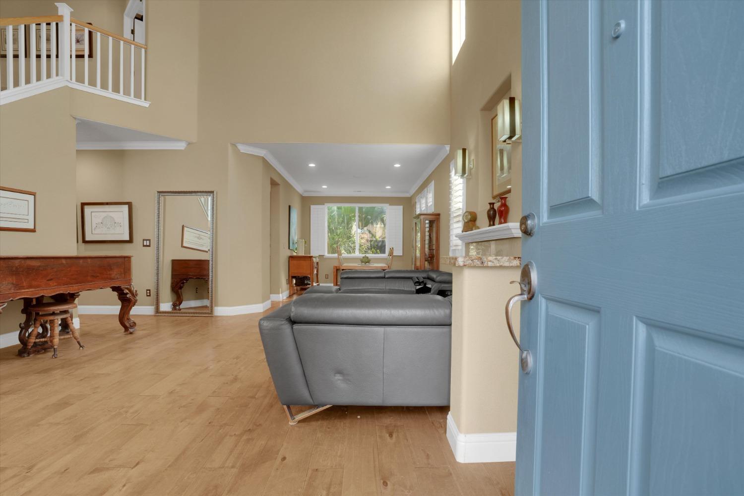 Detail Gallery Image 6 of 38 For 492 Banff Ct, Tracy,  CA 95377 - 5 Beds | 3 Baths