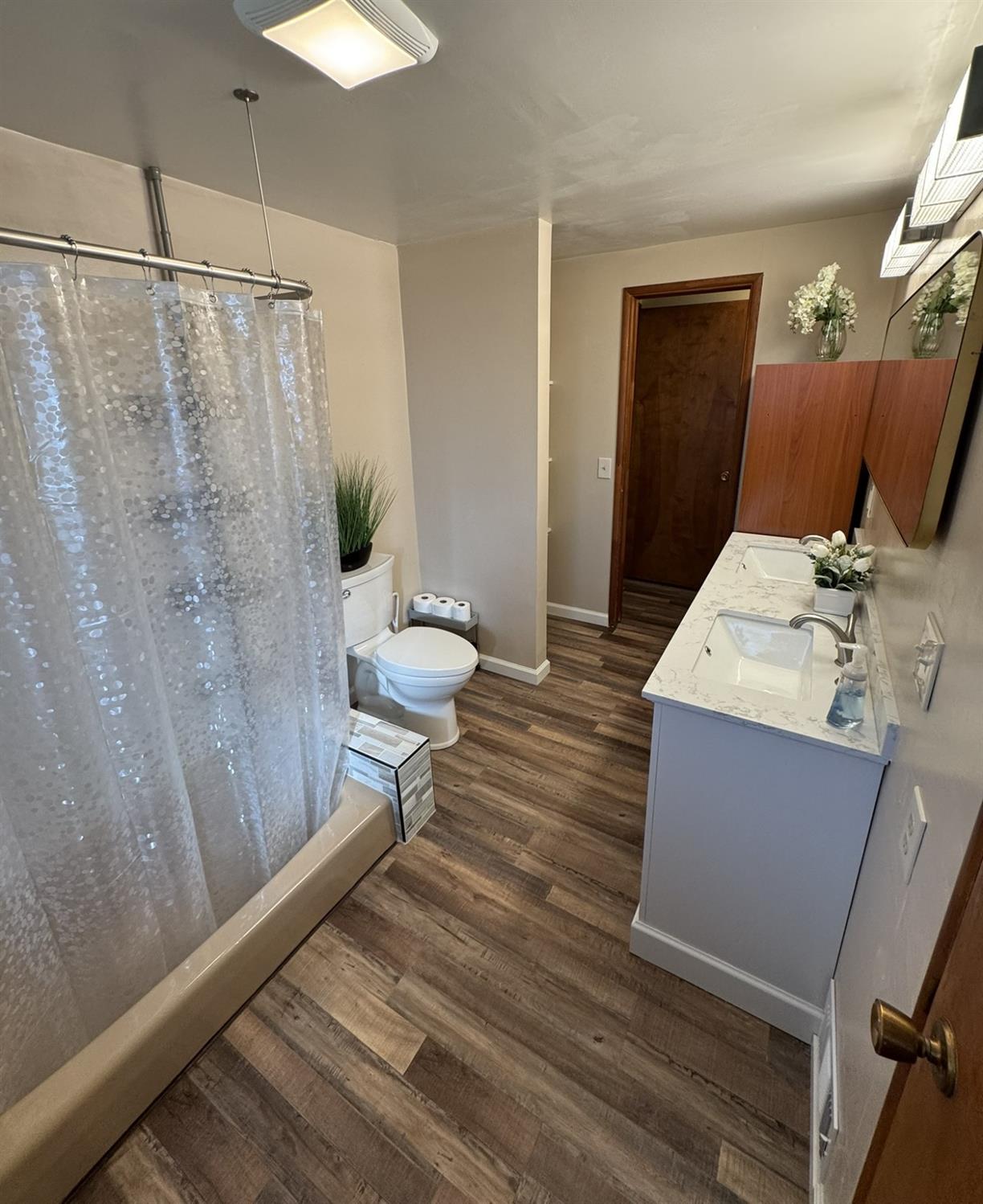 Detail Gallery Image 23 of 59 For 670 Crestview Dr, Diamond Springs,  CA 95619 - 4 Beds | 2 Baths
