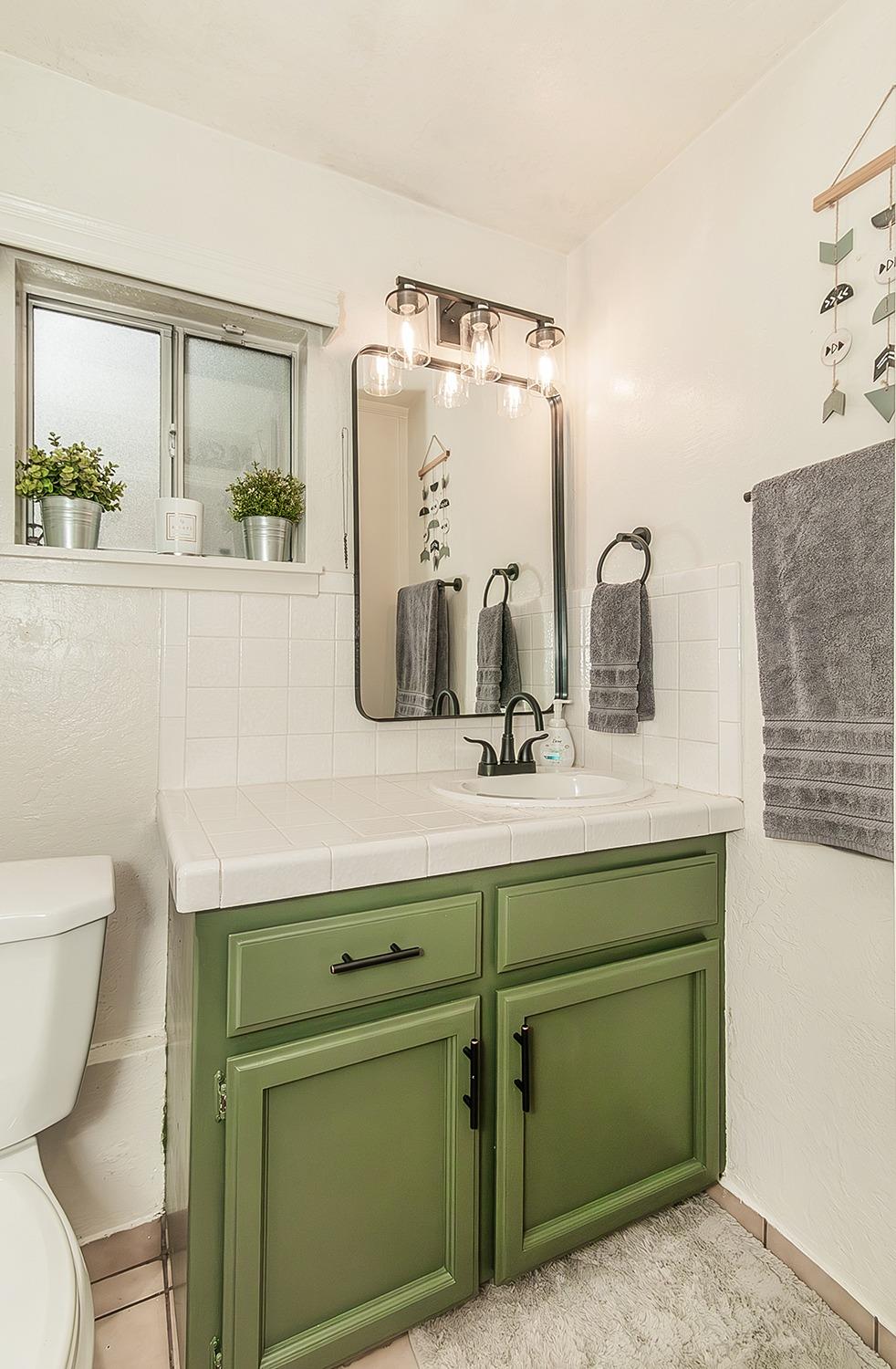Detail Gallery Image 22 of 60 For 41770 Meadow Ln, Auberry,  CA 93602 - 1 Beds | 1 Baths