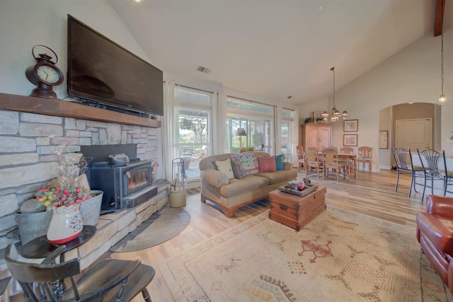 Detail Gallery Image 35 of 50 For 18240 County Road 86, Esparto,  CA 95627 - 3 Beds | 2/1 Baths