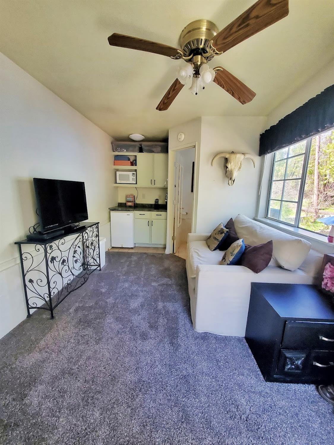 Detail Gallery Image 30 of 60 For 41770 Meadow Ln, Auberry,  CA 93602 - 1 Beds | 1 Baths