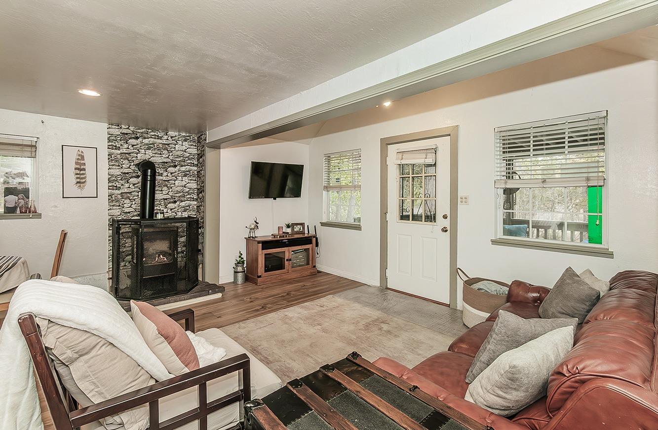 Detail Gallery Image 16 of 60 For 41770 Meadow Ln, Auberry,  CA 93602 - 1 Beds | 1 Baths