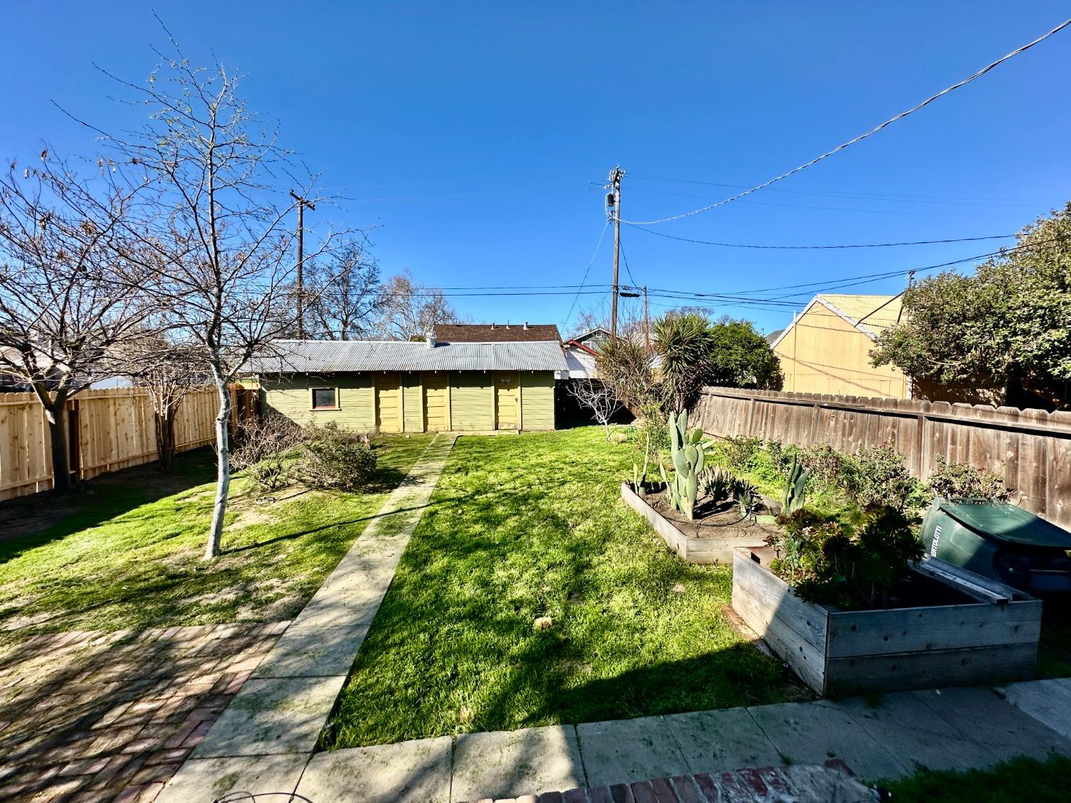 Detail Gallery Image 25 of 29 For 1059 Q St, Newman,  CA 95360 - 2 Beds | 1 Baths