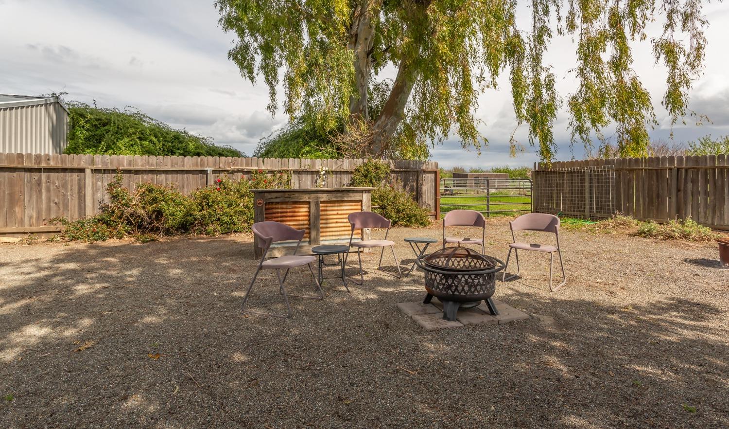 Detail Gallery Image 6 of 46 For 18341 County Road 86, Esparto,  CA 95627 - 4 Beds | 2 Baths
