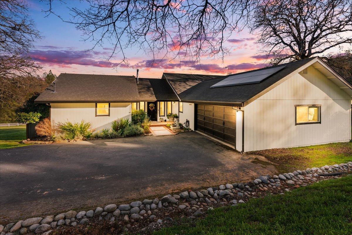 Detail Gallery Image 1 of 1 For 11113 Houghton Ranch, Penn Valley,  CA 95946 - 3 Beds | 2 Baths