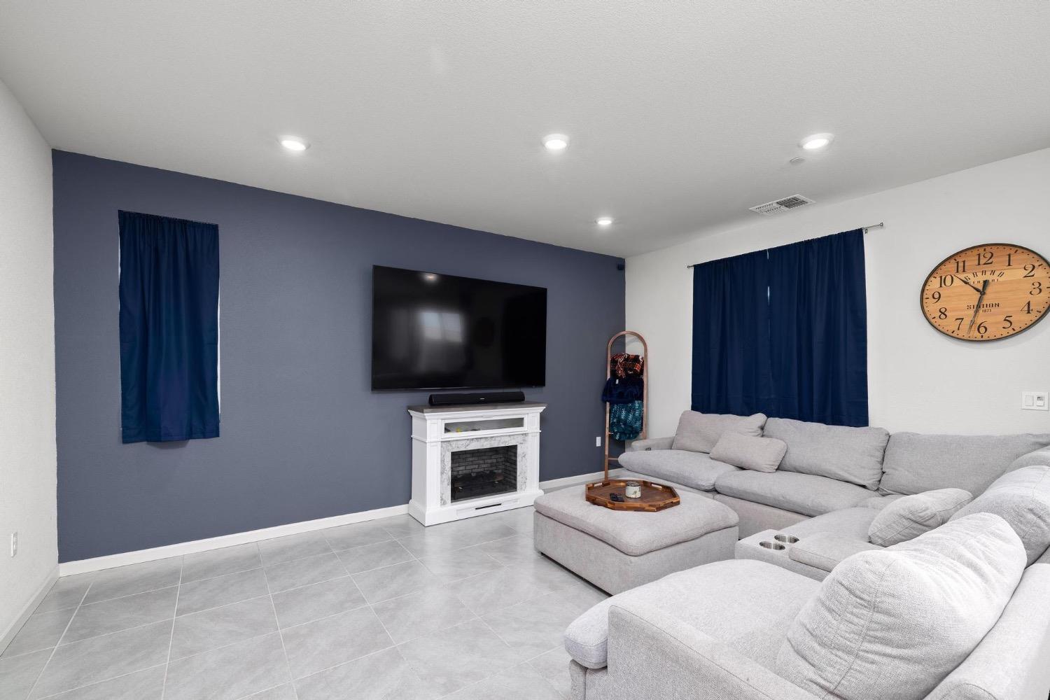 Diamante Way, Oakley, California image 5