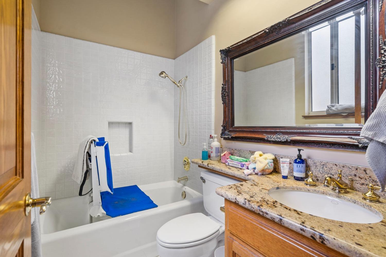Detail Gallery Image 40 of 87 For 6301 Saint Andrews Dr, Stockton,  CA 95219 - 5 Beds | 5/2 Baths