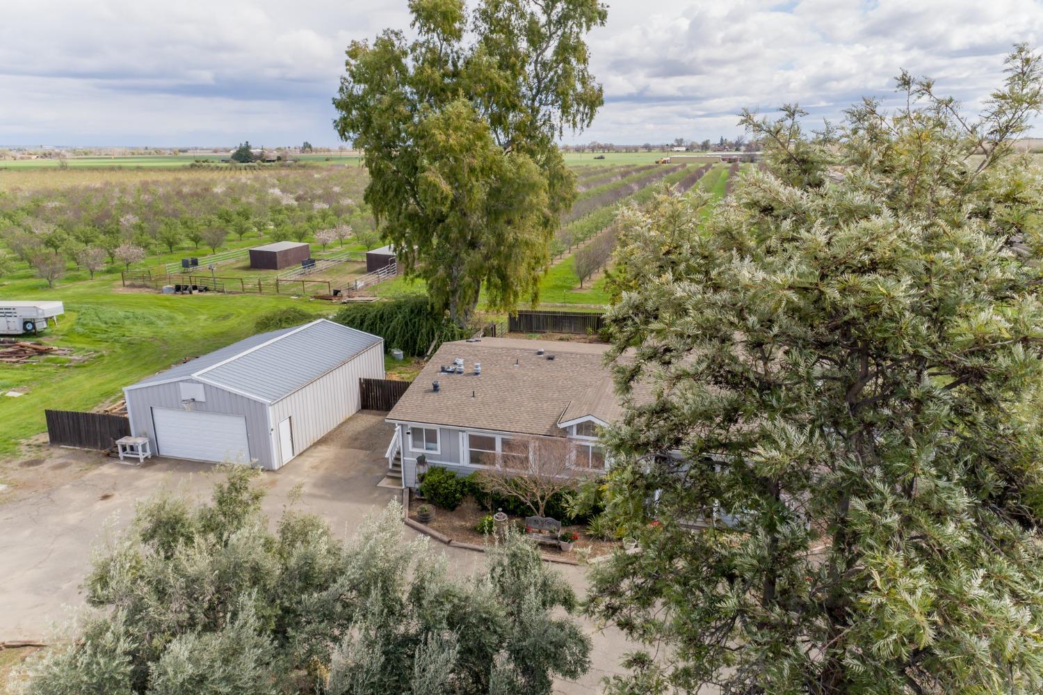 Detail Gallery Image 12 of 46 For 18341 County Road 86, Esparto,  CA 95627 - 4 Beds | 2 Baths