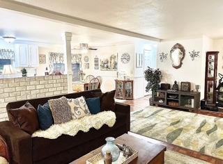 Detail Gallery Image 4 of 13 For 812 W Clover 66, Tracy,  CA 95376 - 3 Beds | 2 Baths