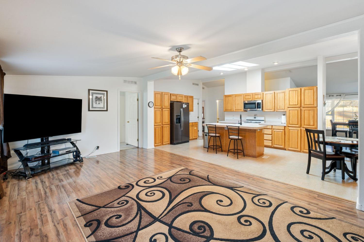 Detail Gallery Image 7 of 46 For 3830 Dogwood Pass Rd, Mokelumne Hill,  CA 95245 - 4 Beds | 4 Baths