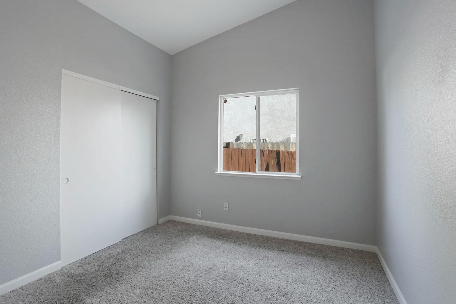 Detail Gallery Image 34 of 44 For 5449 Governor Cir, Stockton,  CA 95210 - 4 Beds | 2 Baths