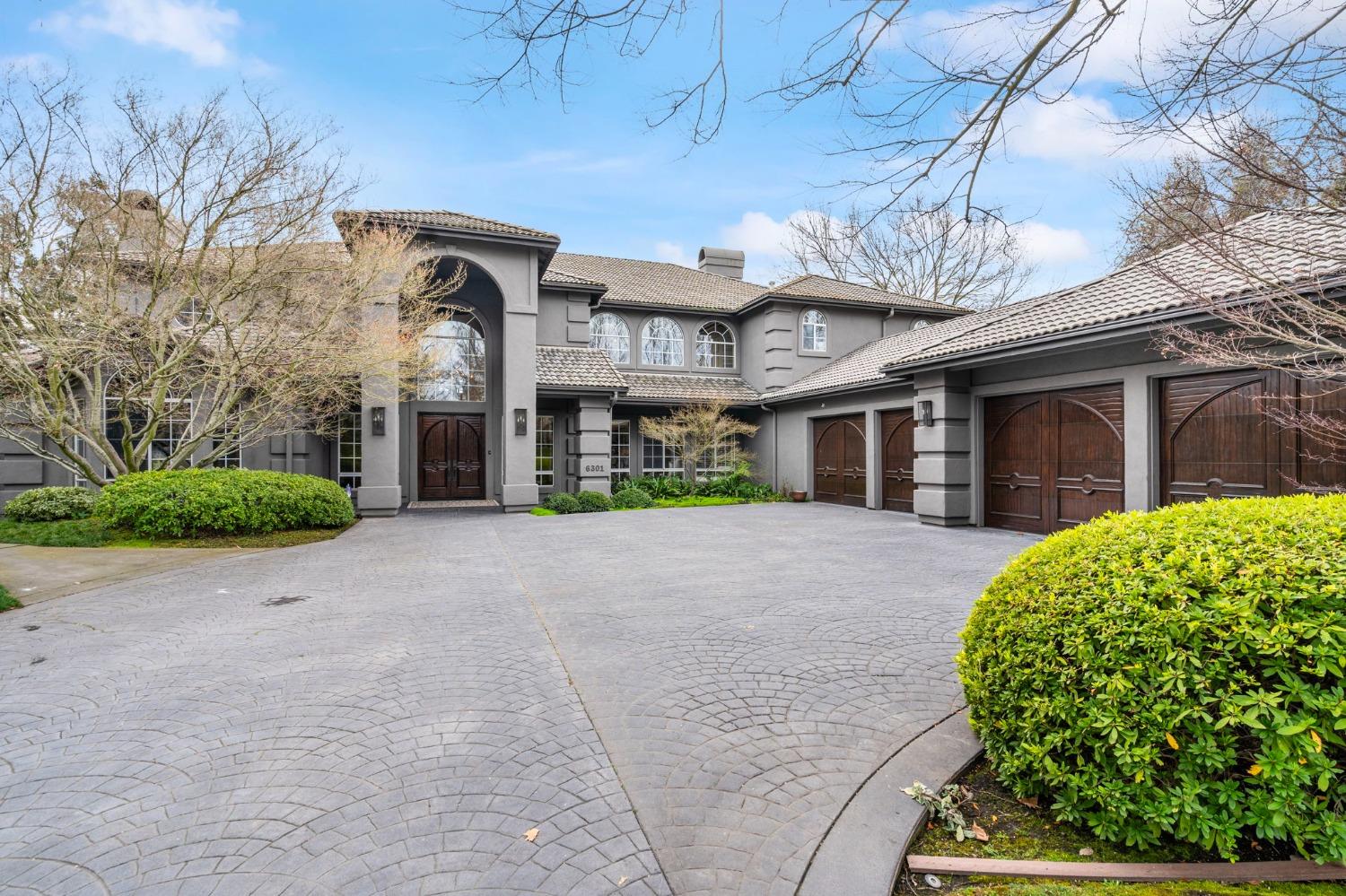 Detail Gallery Image 1 of 87 For 6301 Saint Andrews Dr, Stockton,  CA 95219 - 5 Beds | 5/2 Baths