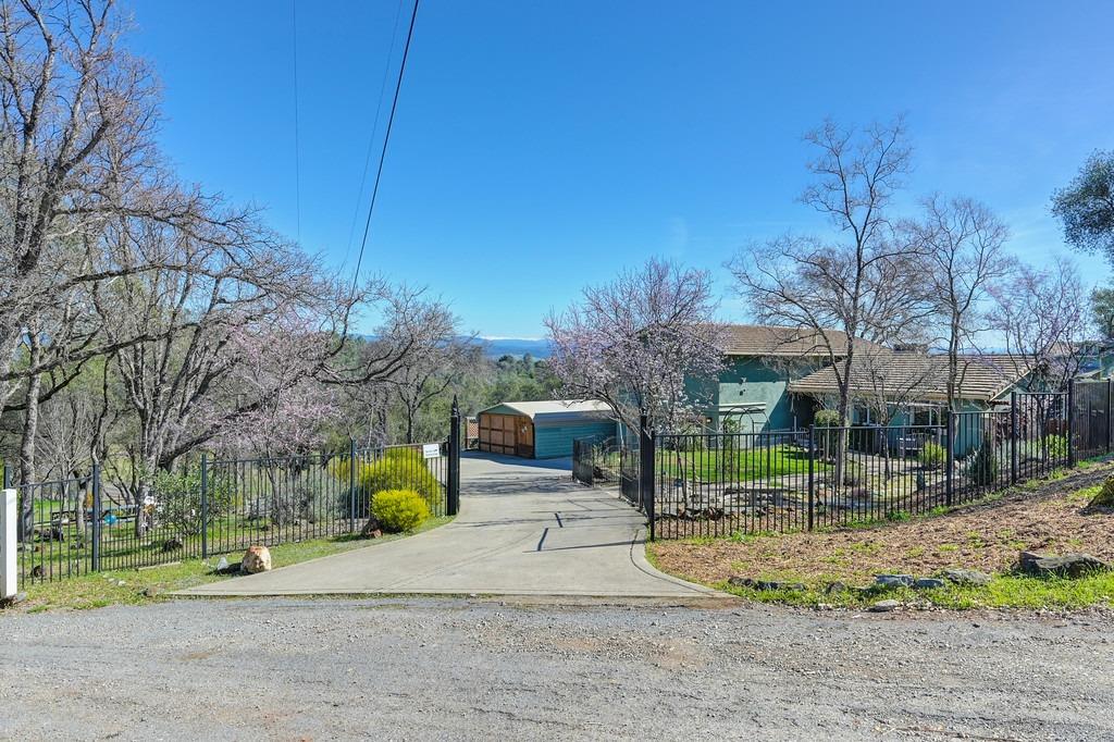 Detail Gallery Image 11 of 96 For 5240 Salmon Falls Rd, Pilot Hill,  CA 95664 - 2 Beds | 2 Baths