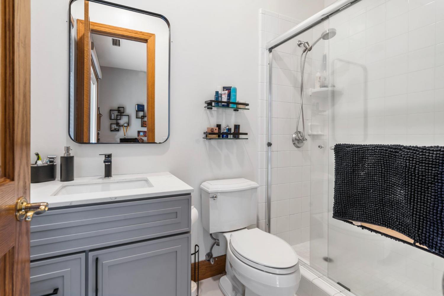 Detail Gallery Image 32 of 87 For 6301 Saint Andrews Dr, Stockton,  CA 95219 - 5 Beds | 5/2 Baths