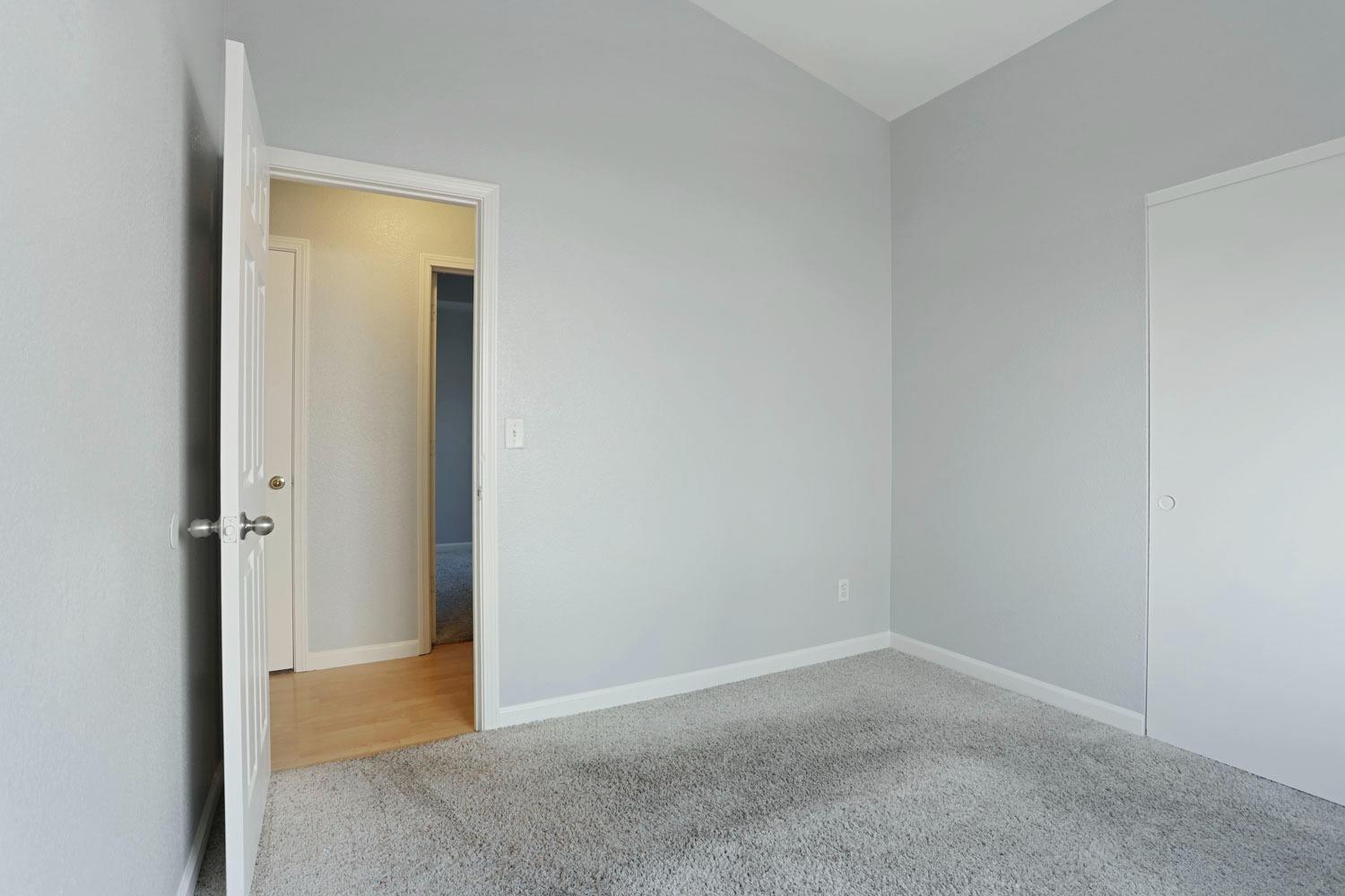 Detail Gallery Image 35 of 44 For 5449 Governor Cir, Stockton,  CA 95210 - 4 Beds | 2 Baths